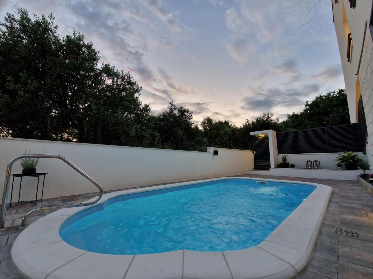 Apartman Marcelina 1 With Private Pool Trogir Exterior photo